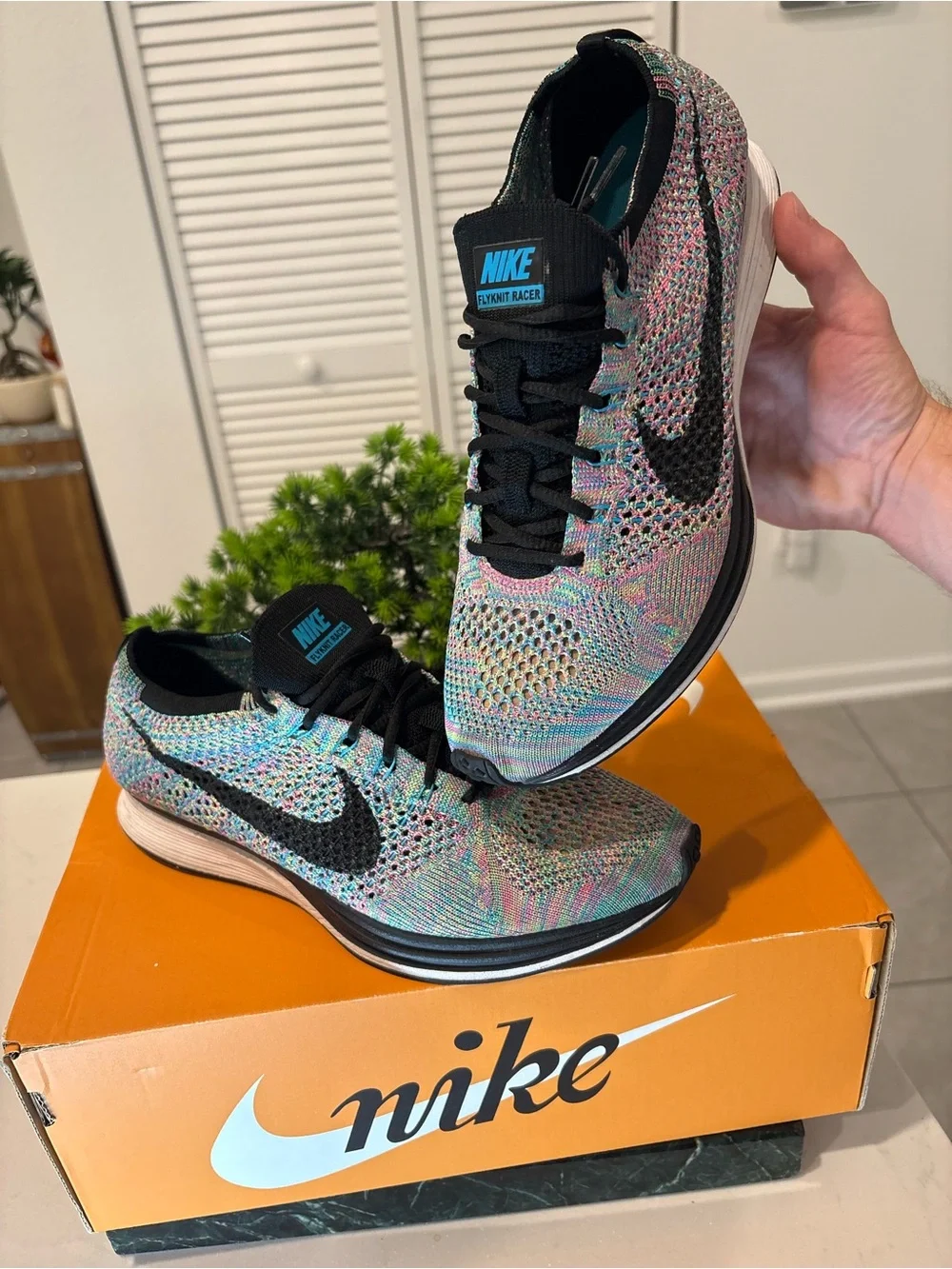 Nike Multicolor Flyknit Racer Men’s size 8 running shoes *Rare* Like New